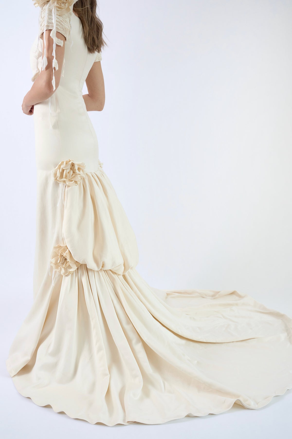 Valentino Sposa S/S 2007 Mikado gown with rosettes and bustle effect. View of large round train. Valentino archival wedding dress bridal gown