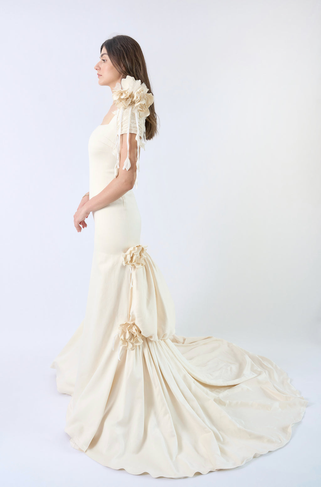 Valentino Sposa S/S 2007 Mikado gown with rosettes and bustle effect. Valentino archival wedding dress bridal gown
