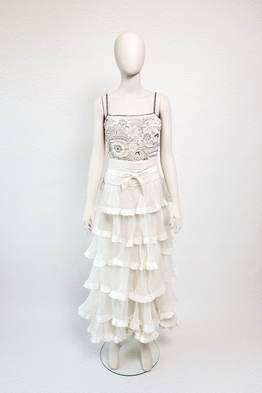 Valentino FW2003 ivory beaded floral bodice tiered silk chiffon gown front view, worn by Rachel Zoe. archival vintage BRIDAL, wedding dress, reception dress.